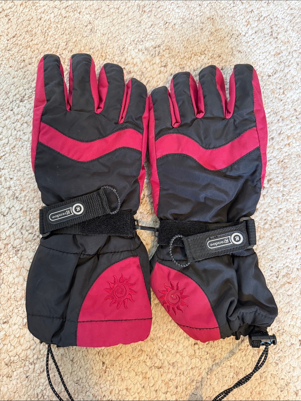 Women's Insulated Pink and Black Winter Gloves
